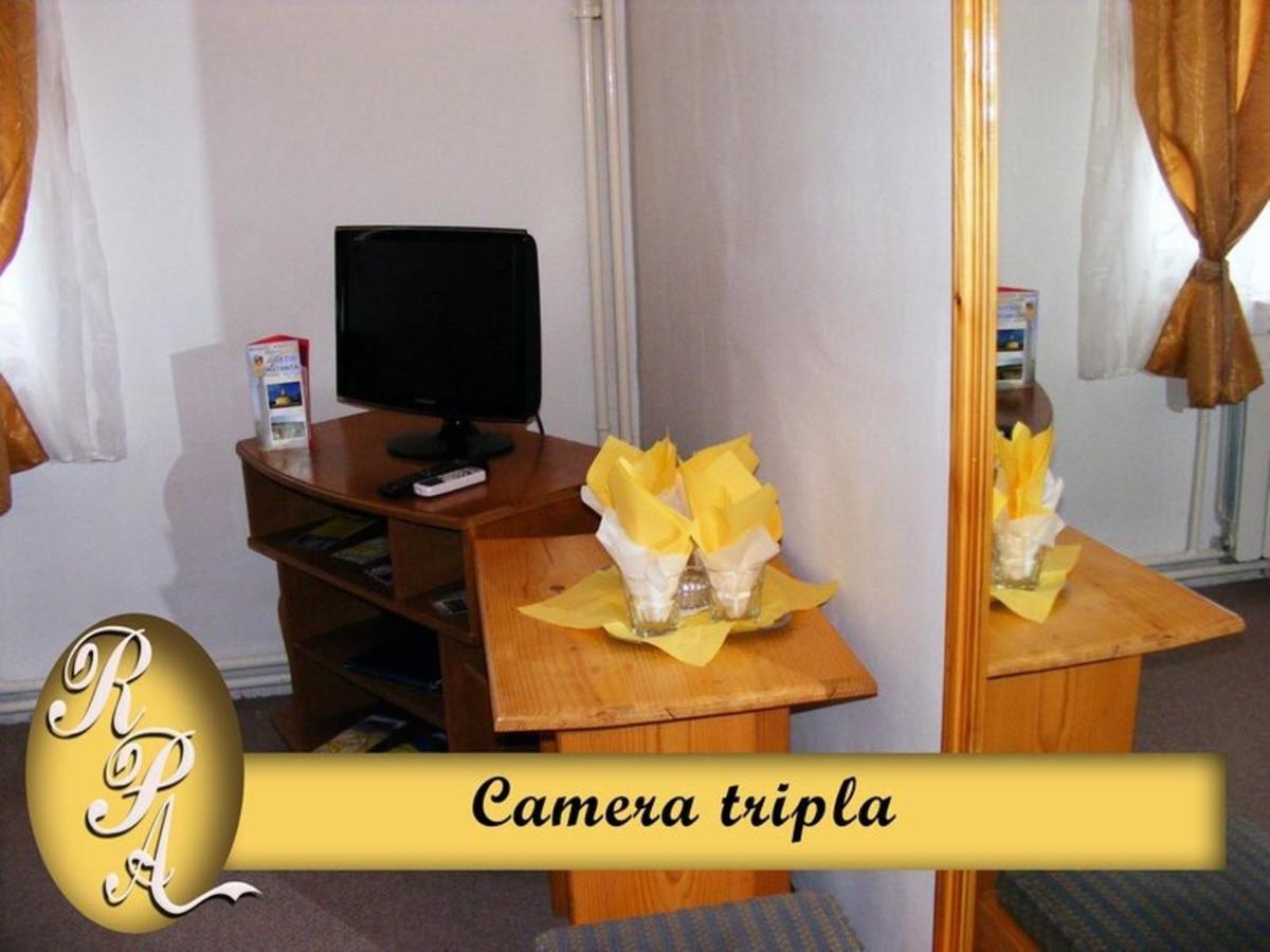 Pensiune Restaurant Arconi Năvodari Esterno foto
