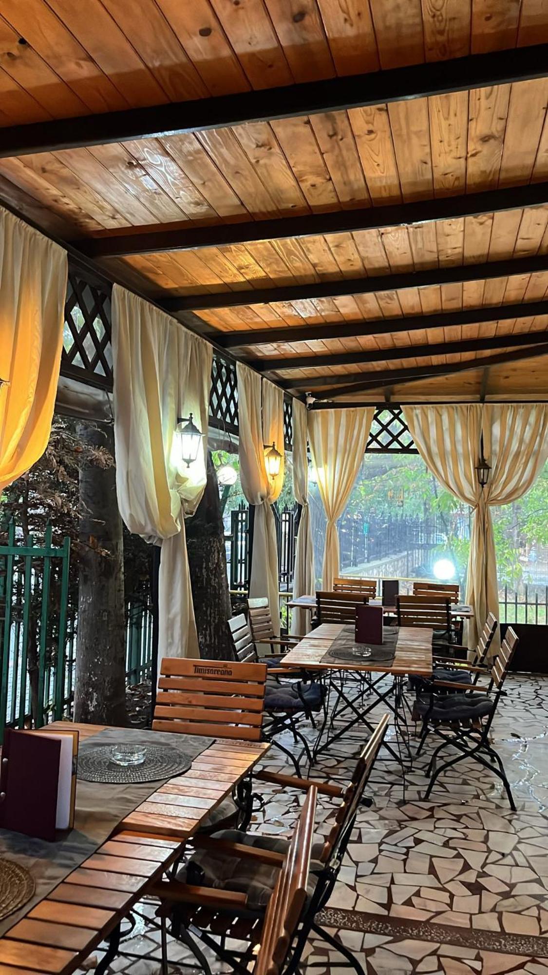 Pensiune Restaurant Arconi Năvodari Esterno foto